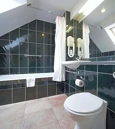 The Waterfront Hotel 3*