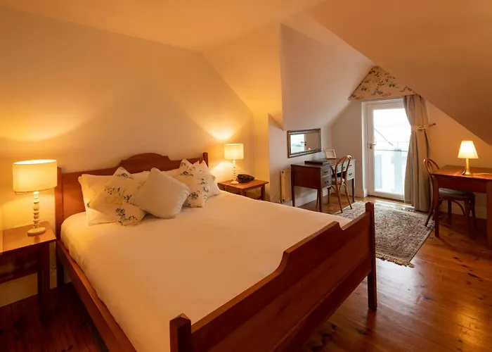 The Waterfront Hotel 3*